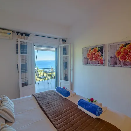 Zeus 2-with Pool And Sea View Apartamento