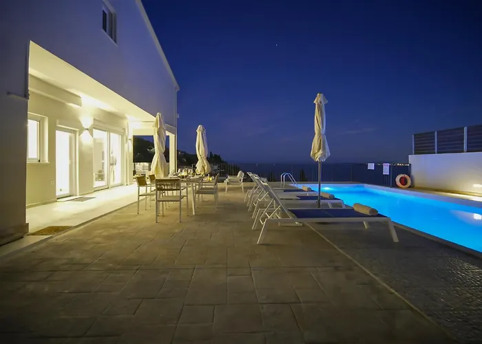 公寓 Zeus With Private Pool And Sea View Nisaki (Corfu)