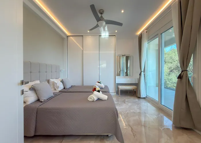 Zeus With Private Pool And Sea View 公寓