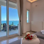 Zeus With Private Pool And Sea View *