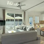 Zeus With Private Pool And Sea View Apartment