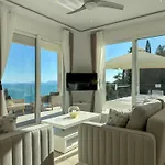 Zeus With Private Pool And Sea View Apartment