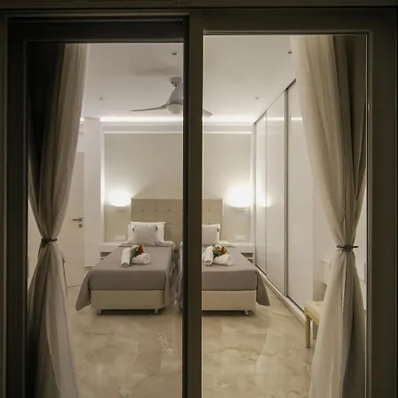 Zeus With Private Pool And Sea View דירה
