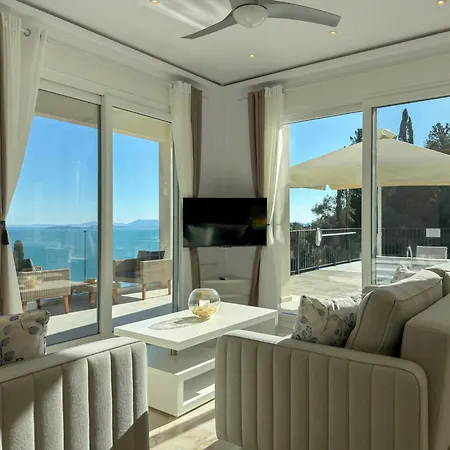 Zeus With Private Pool And Sea View דירה