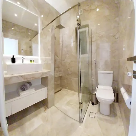 Zeus With Private Pool And Sea View דירה