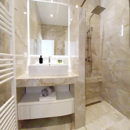 Zeus With Private Pool And Sea View דירה ניסקי