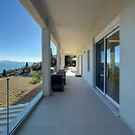 Zeus With Private Pool And Sea View Апартаменты Ниссаки