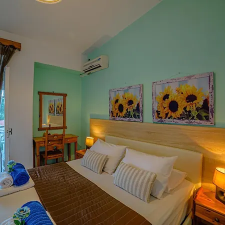 Zeus With Private Pool And Sea View Apartmán