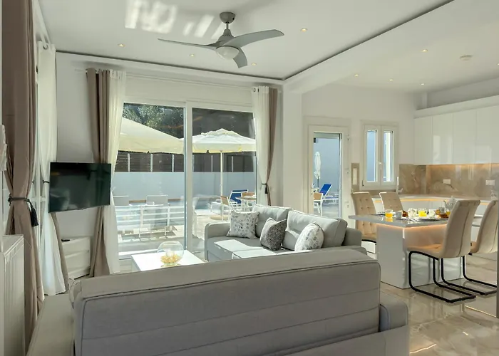 Zeus With Private Pool And Sea View Apartament